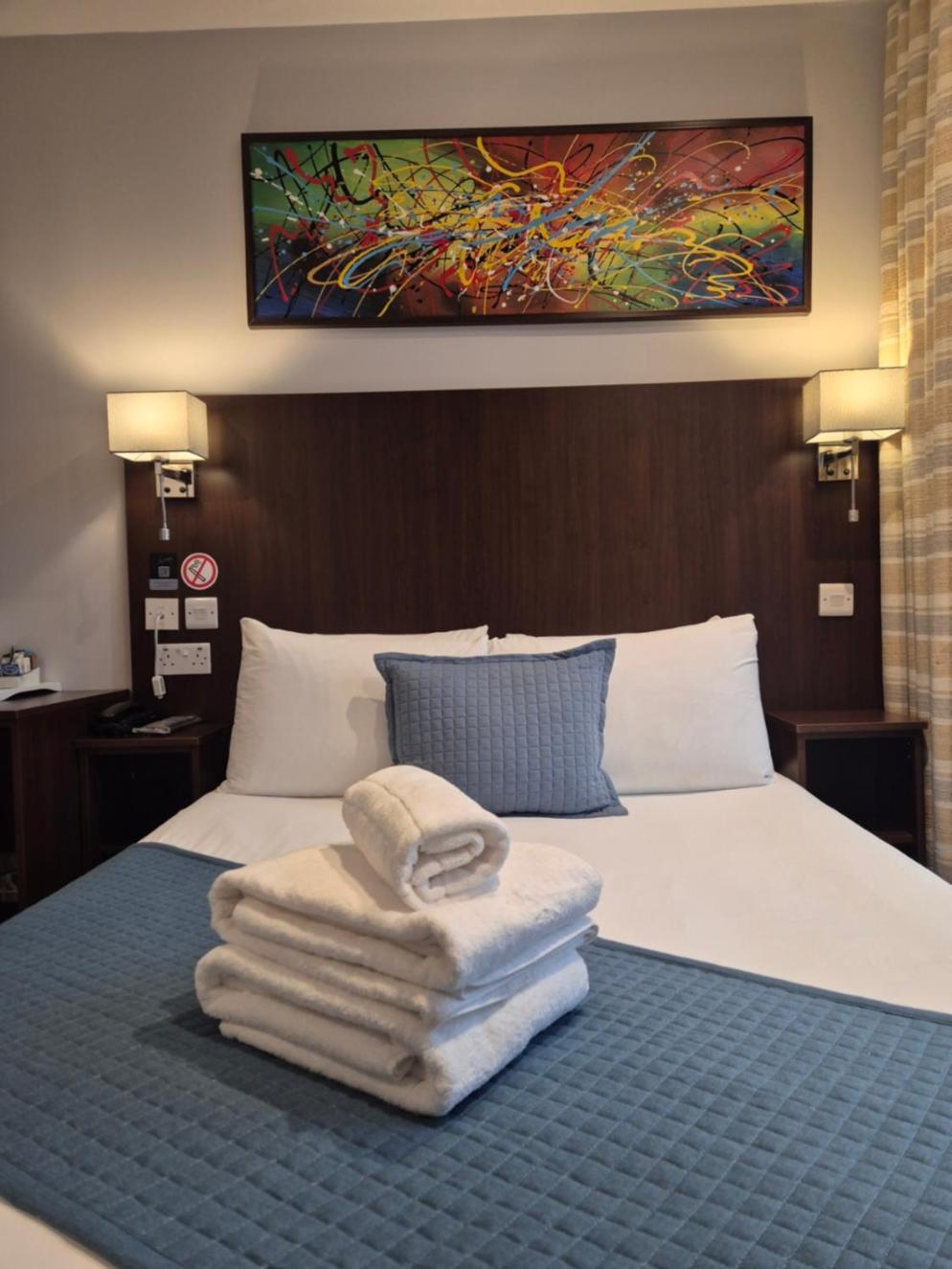 ลอนดอน ซิตี้ แอร์พอร์ต โฮเทล Hotel ภายนอก รูปภาพ