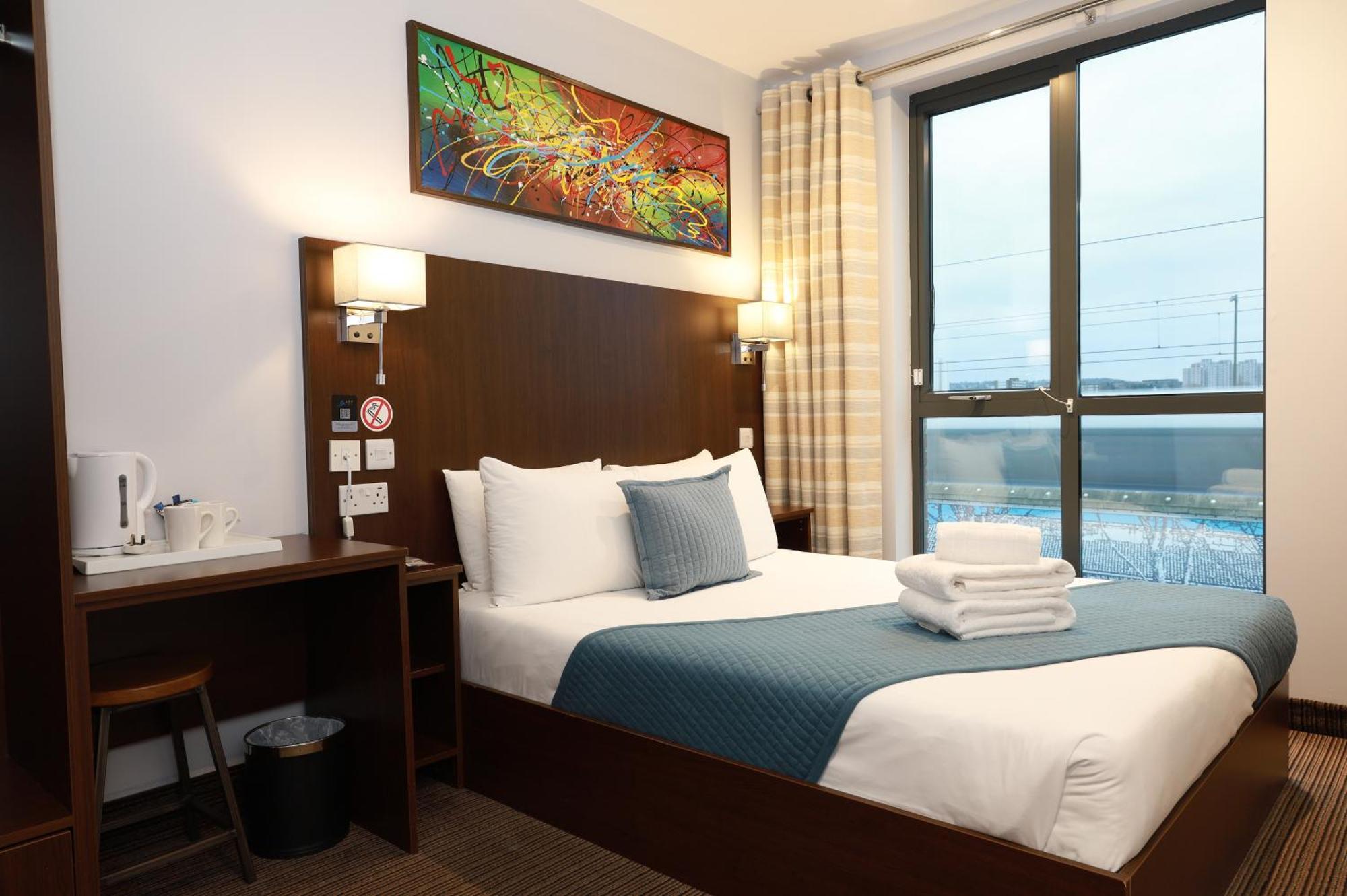 ลอนดอน ซิตี้ แอร์พอร์ต โฮเทล Hotel ภายนอก รูปภาพ